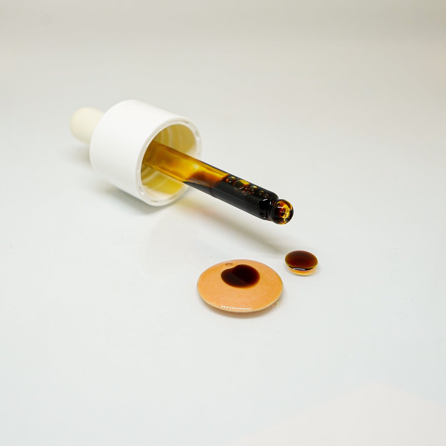 Instant tanning drops