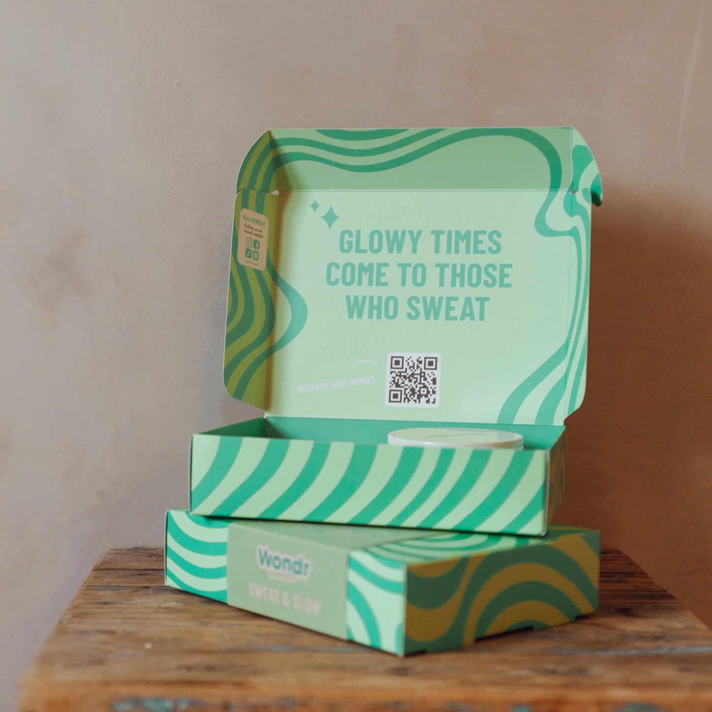 sweat & glow giftbox