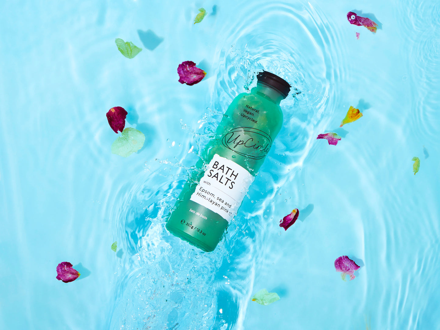 Badzout met rozenblaadjes